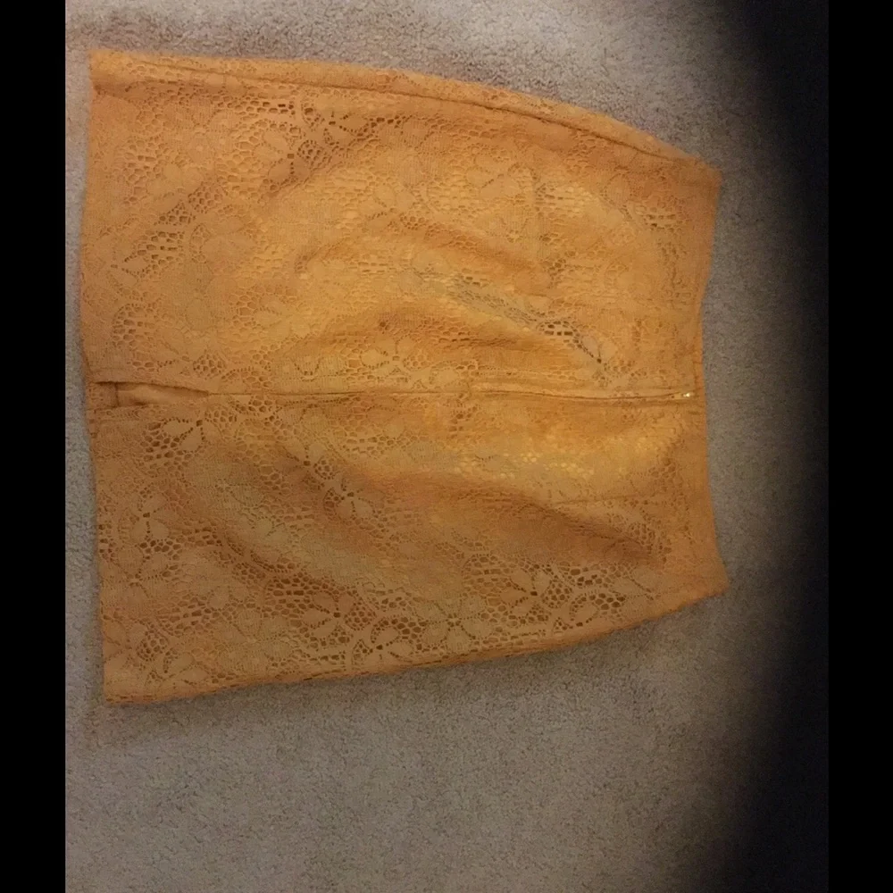 Mustard lace MARNIE WEST mini skirt, size 9
